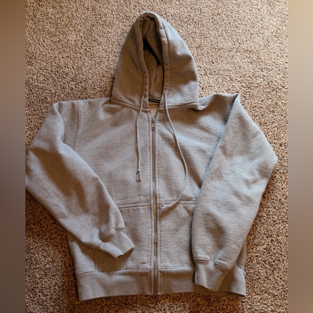Brandy Melville Light Gray Hoodie